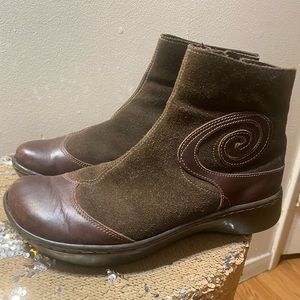 Naot brown leather ankle boots